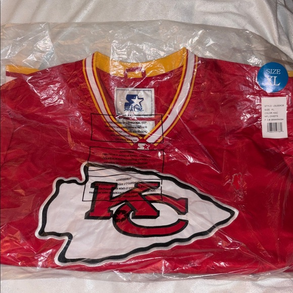 NWT NFL Starter Pullover - Kansas City Chiefs, XL - Picture 6 of 7